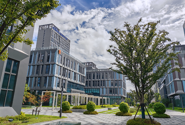 锡林郭勒工业地产投资新蓝海——新能源产业园区崛起